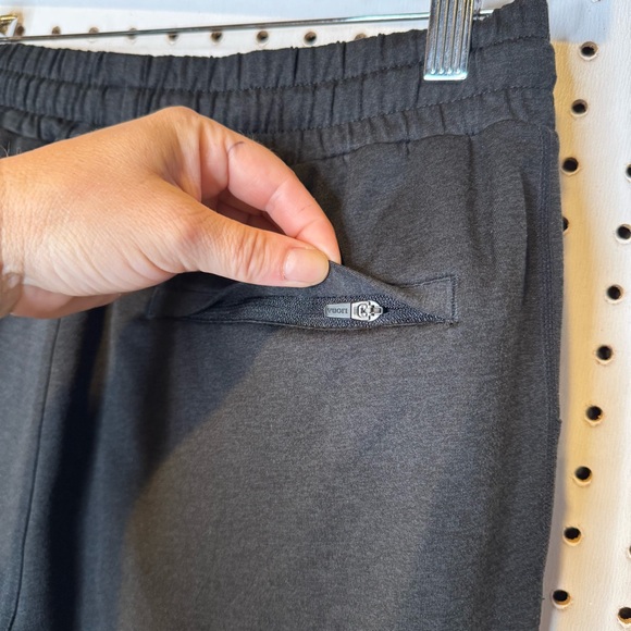 Vuori | Ponto Performance Pant 30", Men's DreamKnit Pants Sz. M - Picture 6 of 10